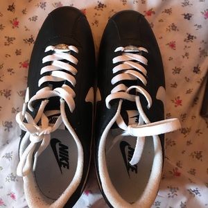 Nike Cortez